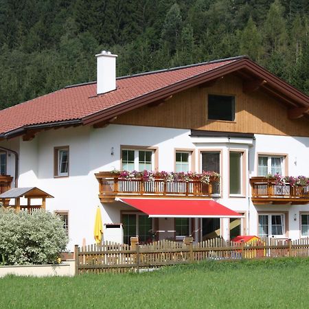Alpenjuwel Appartements Flachau Exteriör bild