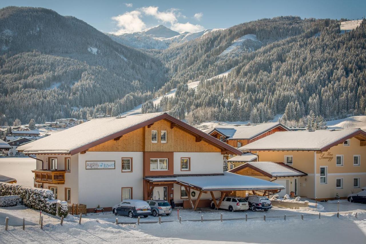 Alpenjuwel Appartements Flachau Exteriör bild